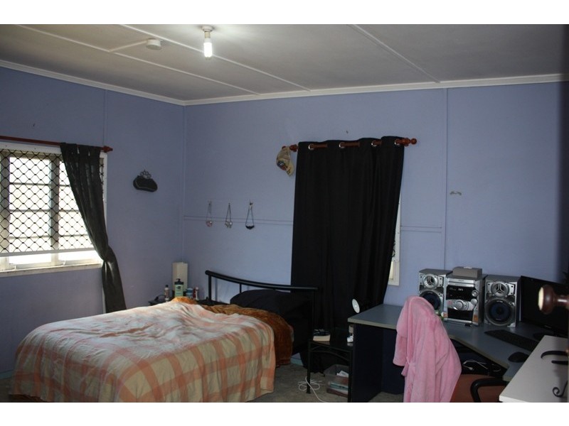 87 Ruby Street, Emerald QLD 4720