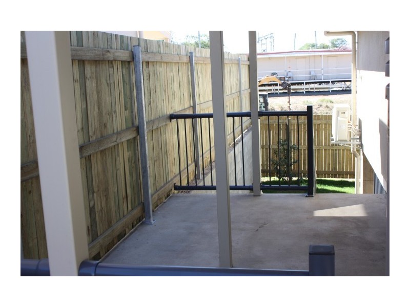8/6 Sullivan Street, Emerald QLD 4720