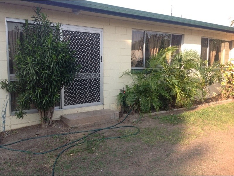 4/21  Opal Street, Emerald QLD 4720