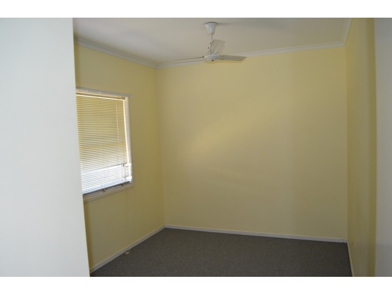 15 Barry Street, Emerald QLD 4720