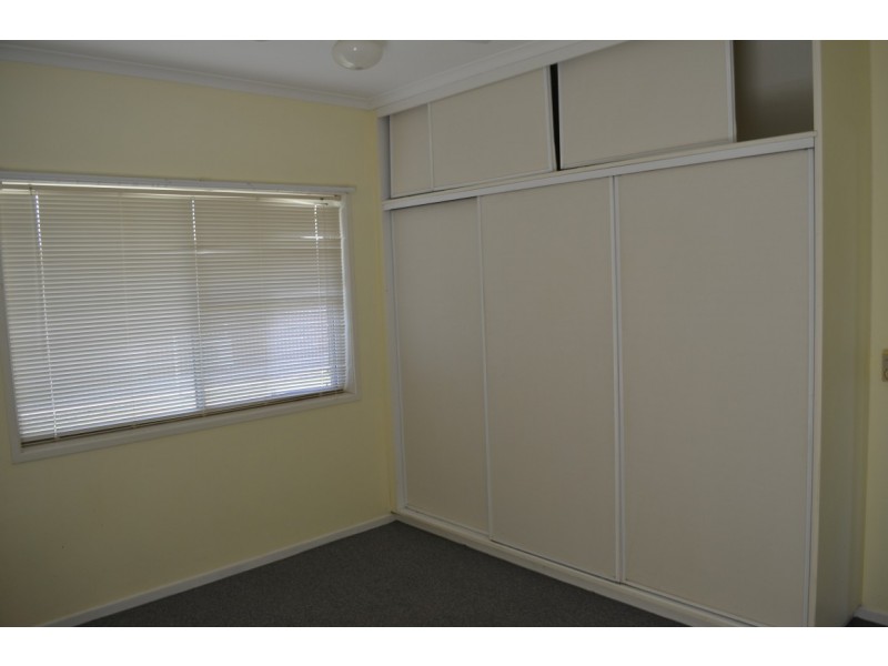 15 Barry Street, Emerald QLD 4720