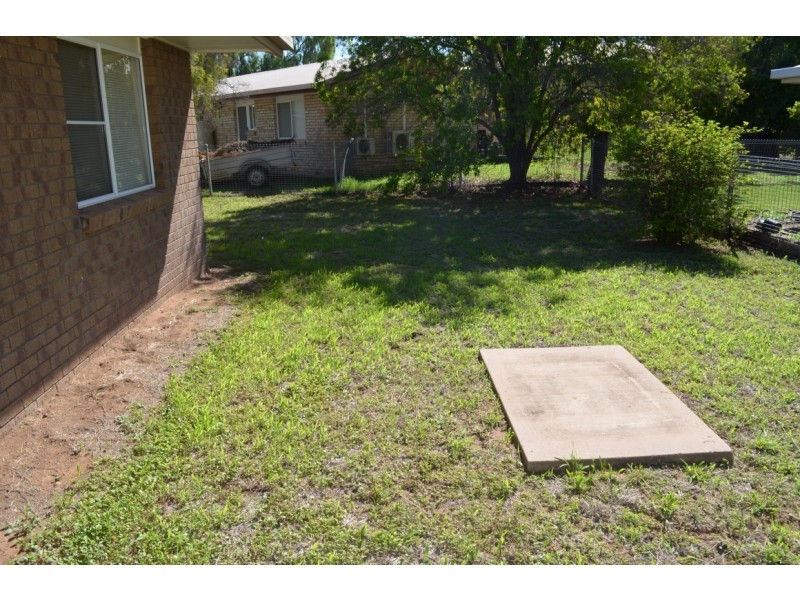 15 Barry Street, Emerald QLD 4720