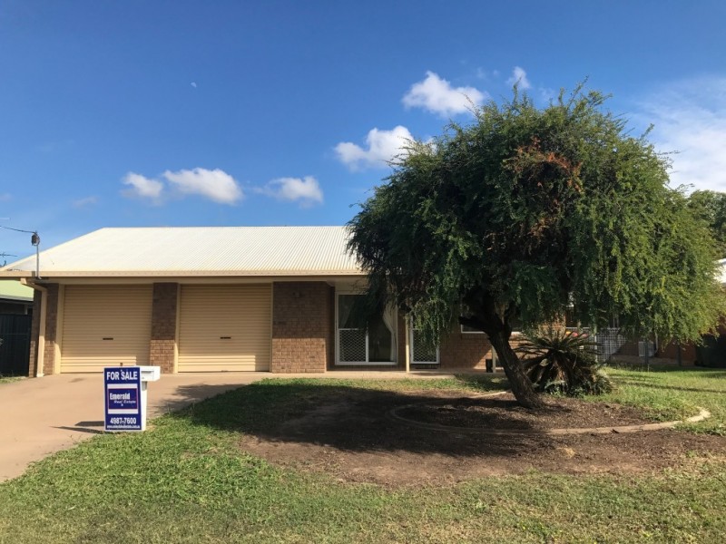 15 Barry Street, Emerald QLD 4720