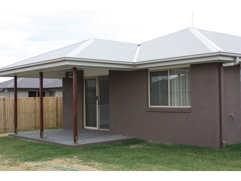 13 Jade Street, Emerald QLD 4720