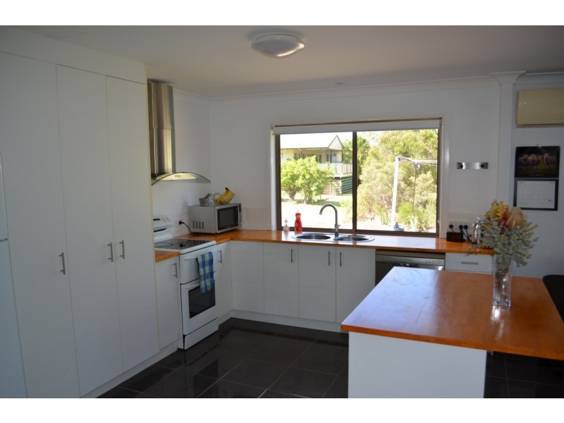76 Slack Drive, Emerald QLD 4720