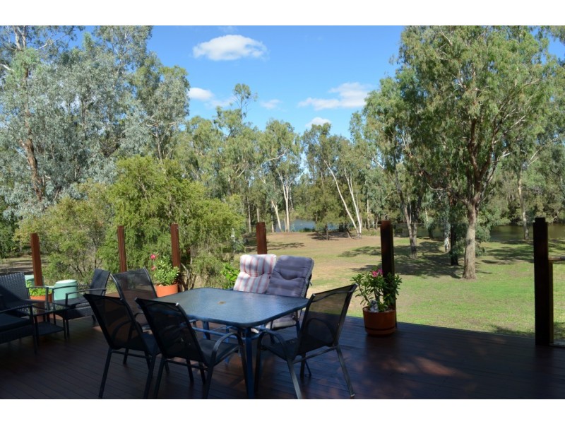 76 Slack Drive, Emerald QLD 4720