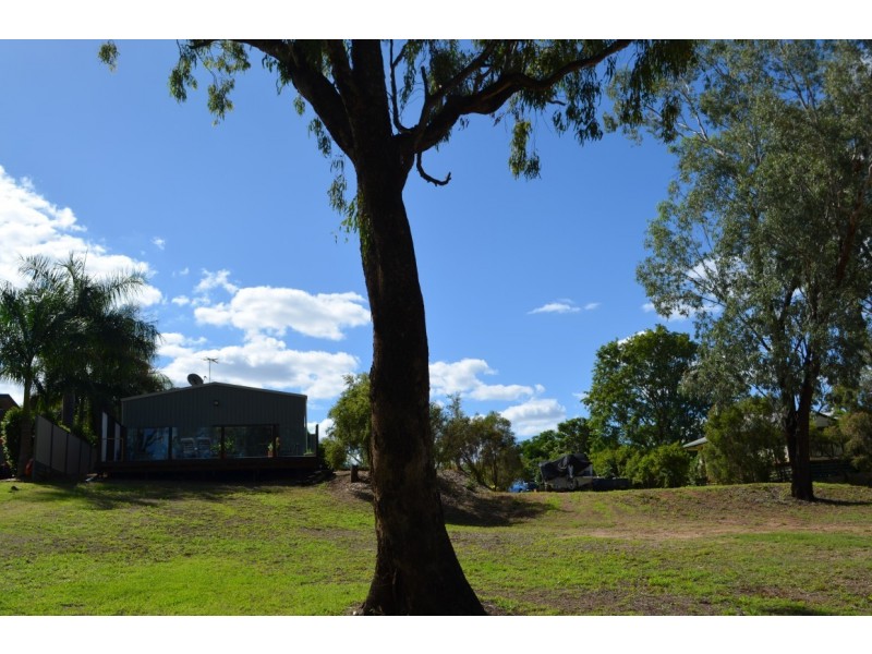76 Slack Drive, Emerald QLD 4720