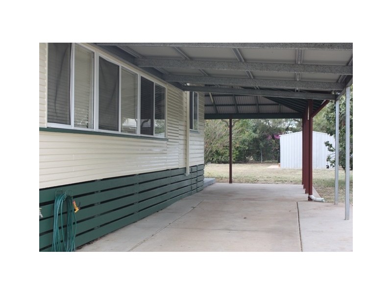 16  Moran Street, Capella QLD 4723