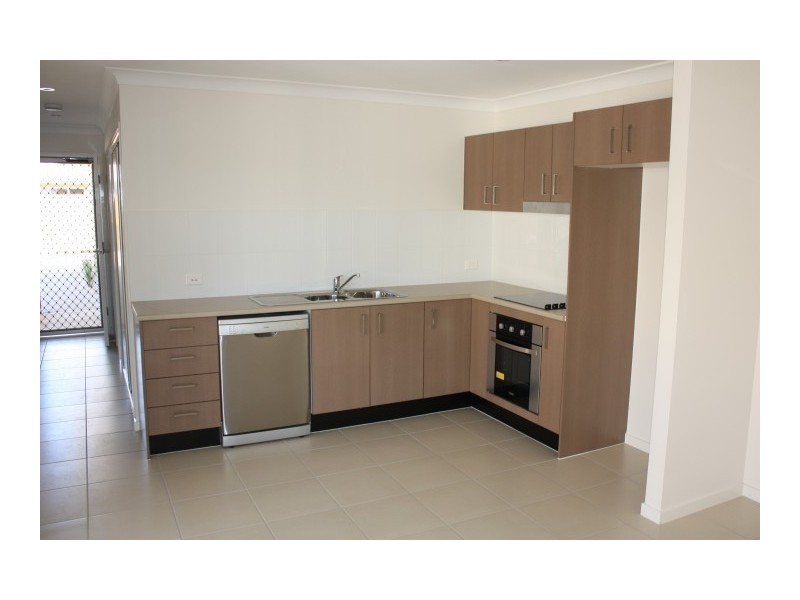 15/6  Sullivan Street, Emerald QLD 4720