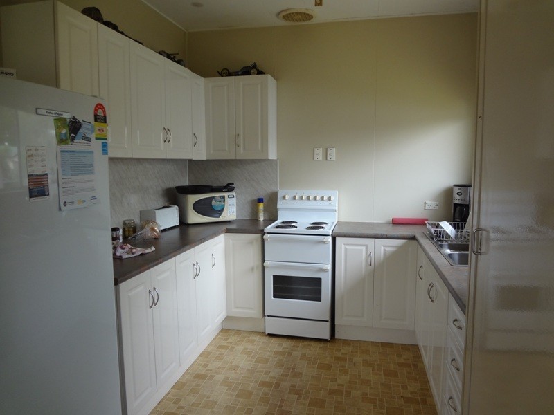 17 Centenary Drive, Emerald QLD 4720