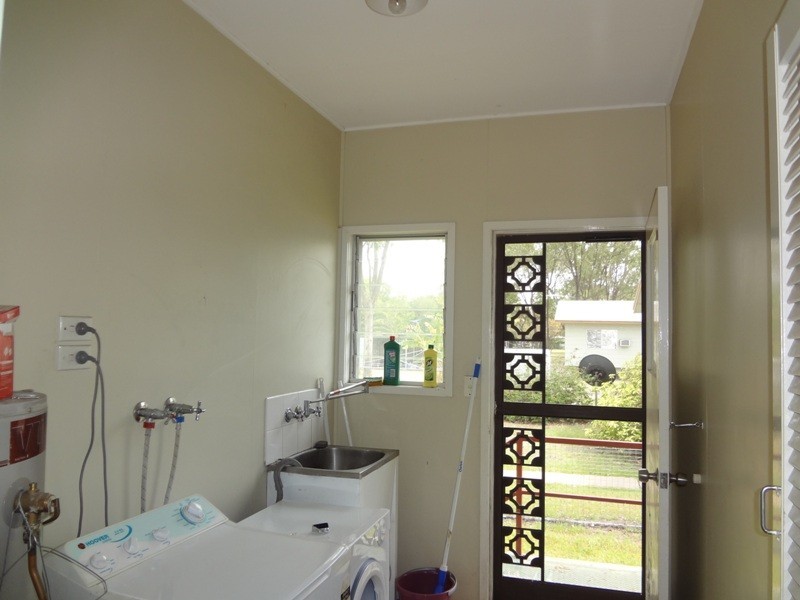 17 Centenary Drive, Emerald QLD 4720