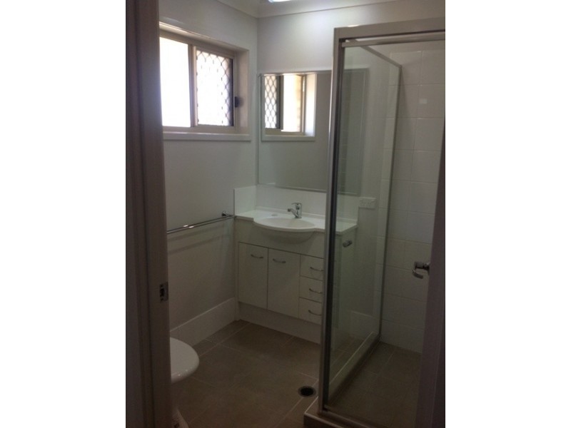 62 LAKESIDE DR, Emerald QLD 4720