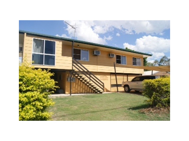 4 Barry Street, Emerald QLD 4720