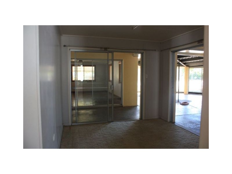 16 Old Airport Dr, Emerald QLD 4720