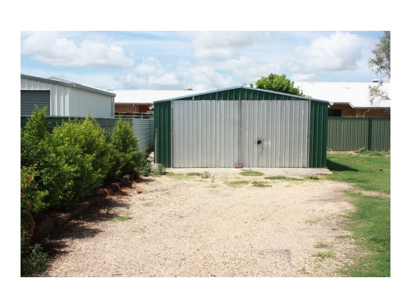 10 Mckendry Street, Emerald QLD 4720