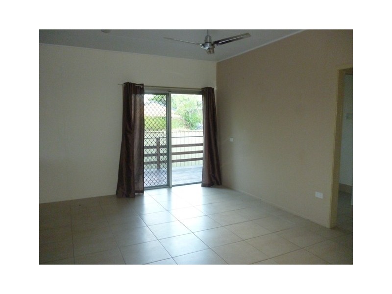 8 Burns Avenue, Emerald QLD 4720