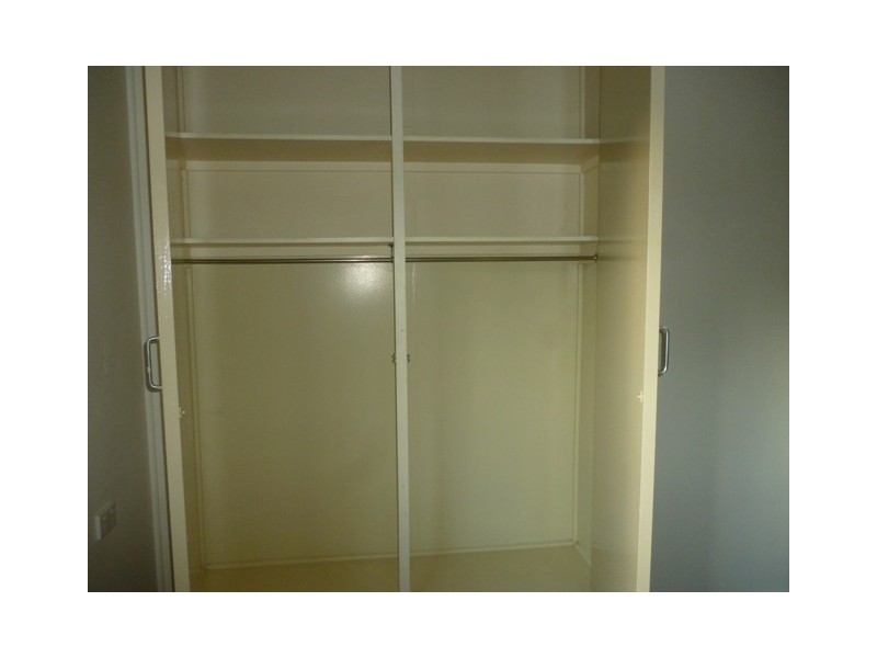 8 Burns Avenue, Emerald QLD 4720