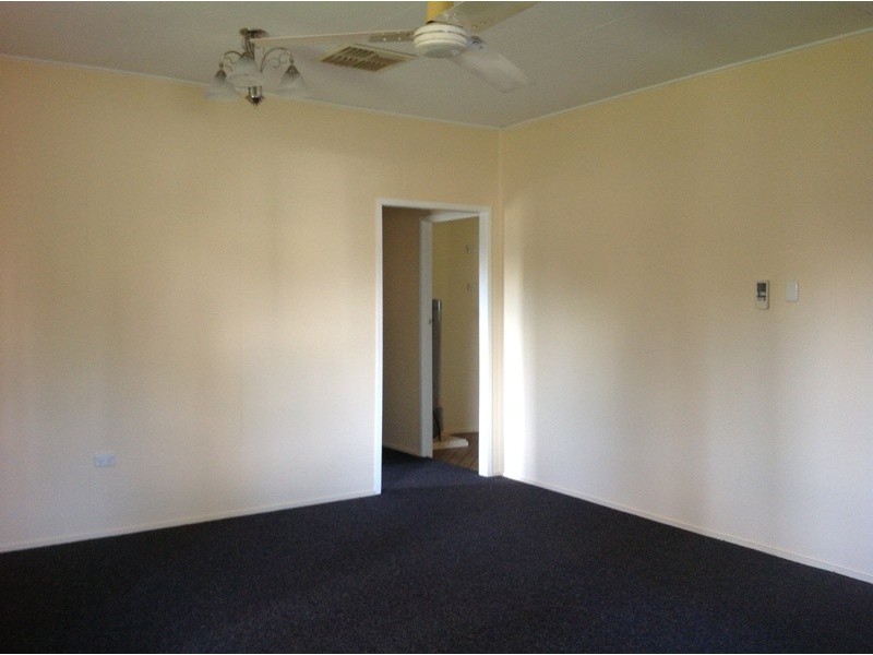 15 Centenary Drive, Emerald QLD 4720