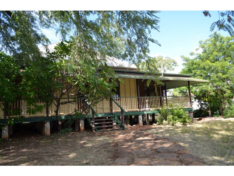 10 Conran Street, Capella QLD 4723