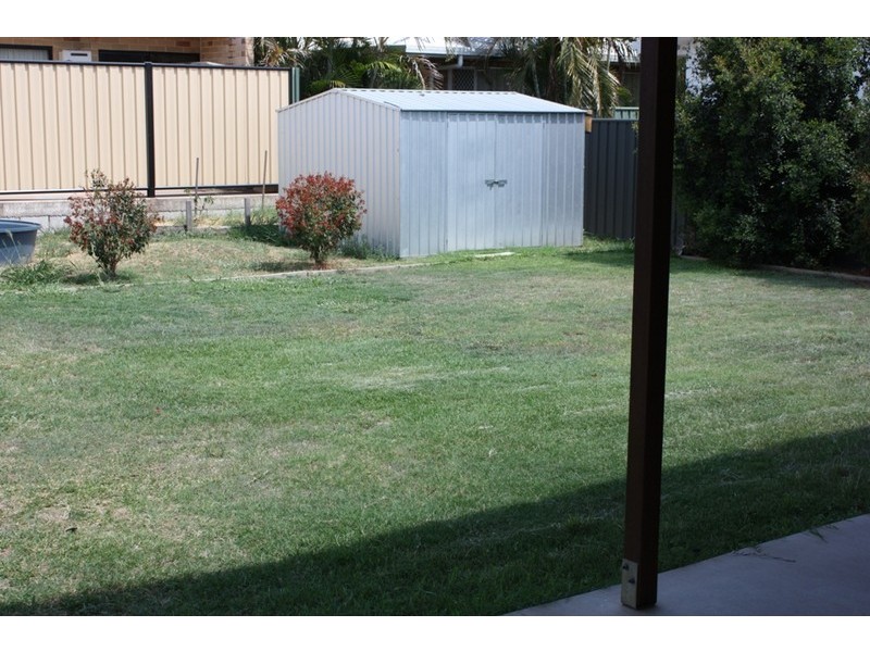 7 Batts Place, Emerald QLD 4720