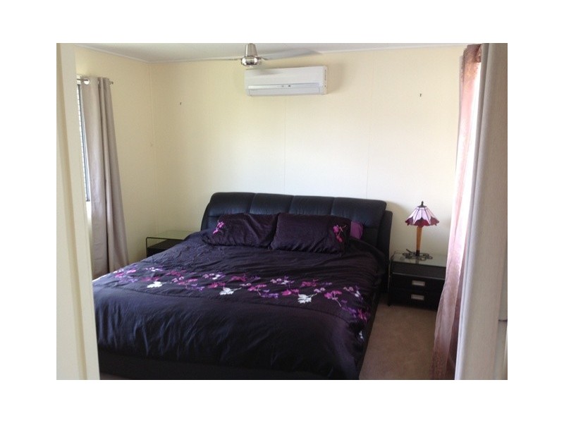 9  Huntley Street, Capella QLD 4723