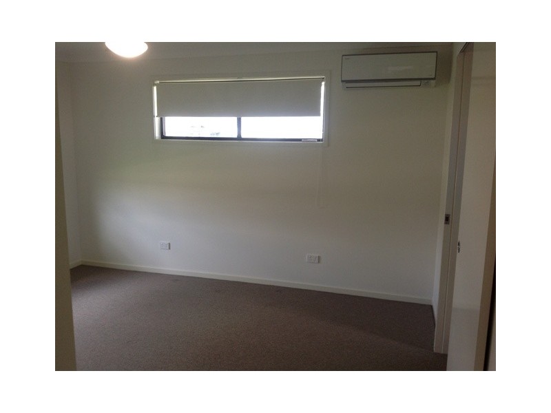 6 Thornton Street, Emerald QLD 4720