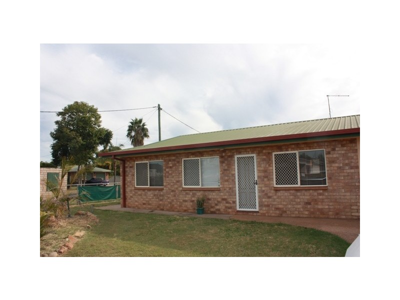 1/167 Opal St, Emerald QLD 4720