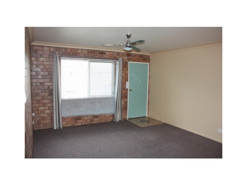 1/167 Opal St, Emerald QLD 4720