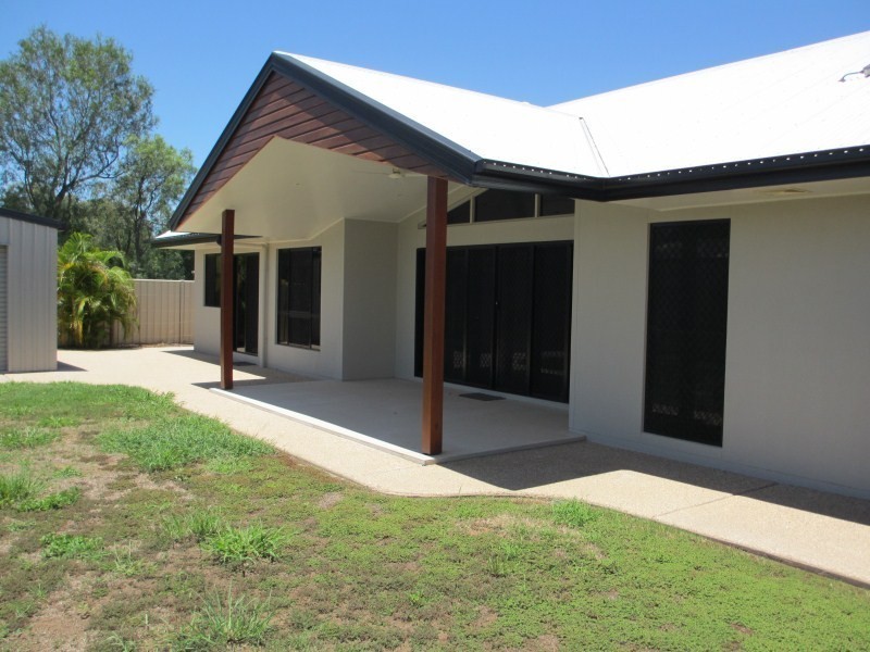 24 Kidd Street, Emerald QLD 4720