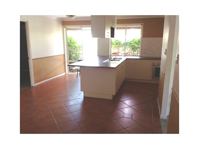 6 Spring Grove, Emerald QLD 4720