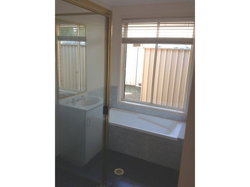 6 Spring Grove, Emerald QLD 4720