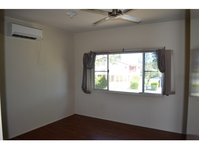 11 Mclean Street, Capella QLD 4723