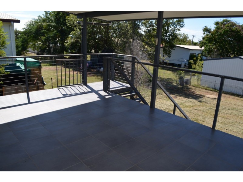 11 Mclean Street, Capella QLD 4723