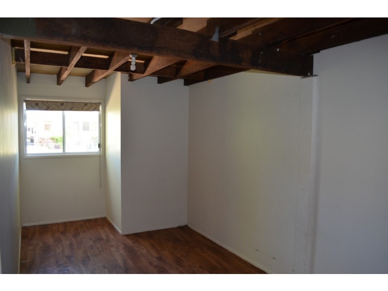 11 Mclean Street, Capella QLD 4723