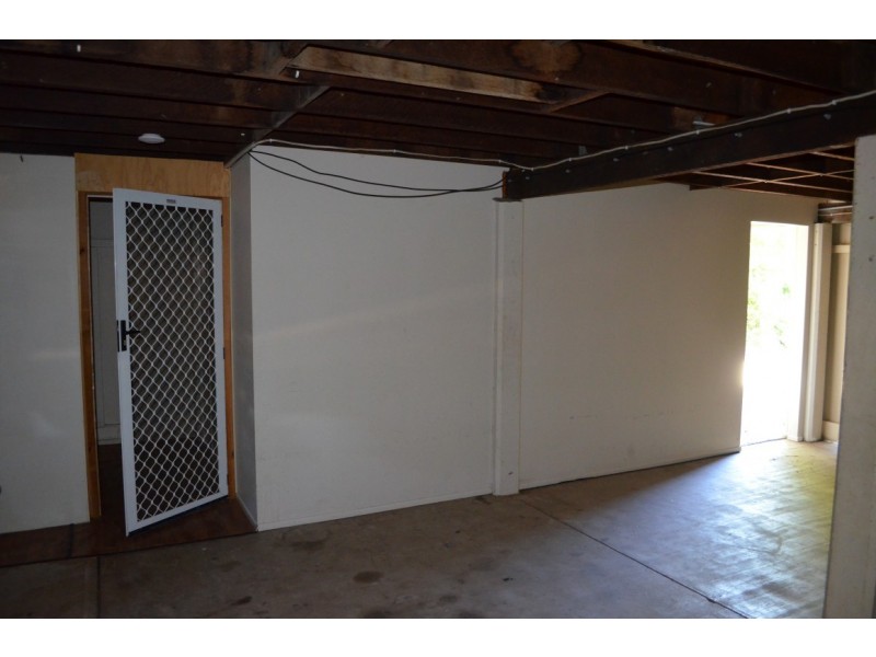 11 Mclean Street, Capella QLD 4723