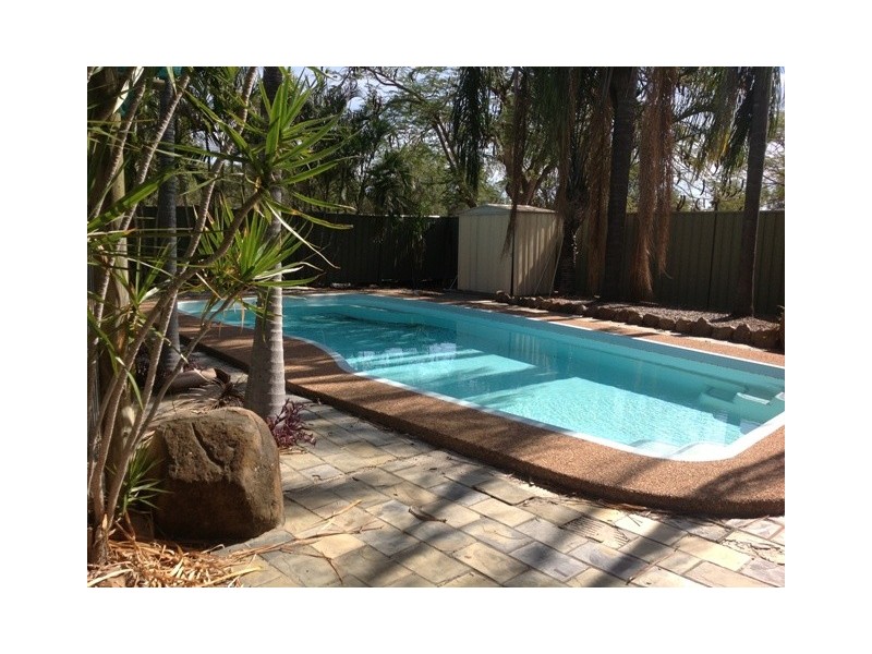 66 Little Farm Rd, Emerald QLD 4720