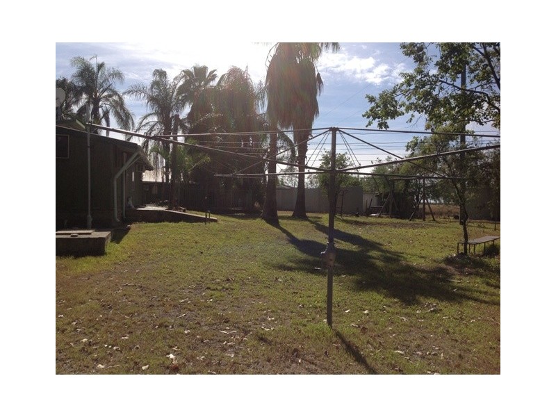 66 Little Farm Rd, Emerald QLD 4720