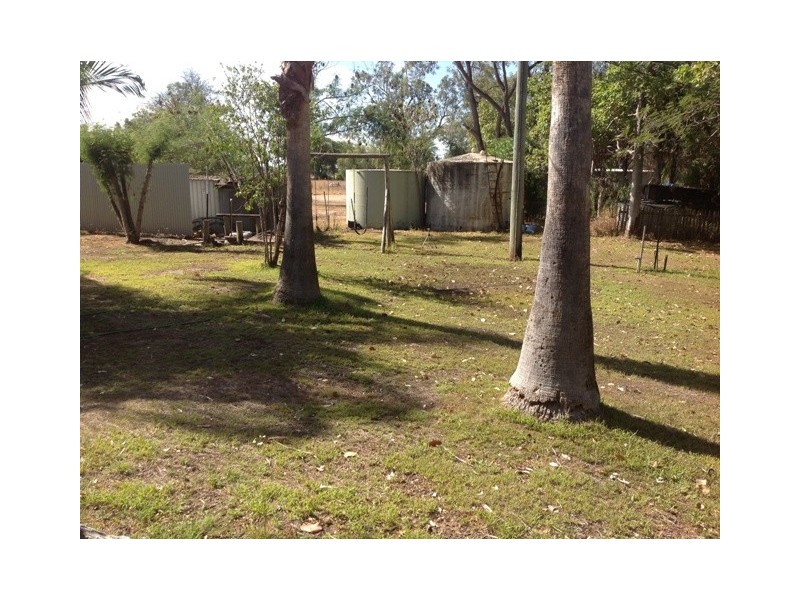 66 Little Farm Rd, Emerald QLD 4720