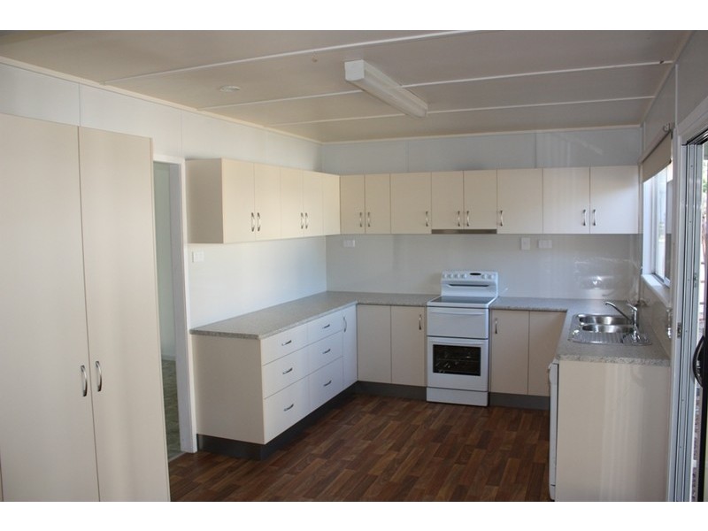 52 Old Airport Drive, Emerald QLD 4720