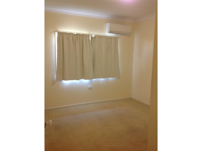 5 Kurrajong Cl, Emerald QLD 4720