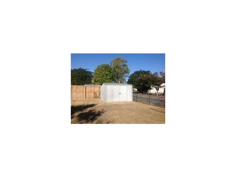 16 Bicentennial Drive, Emerald QLD 4720