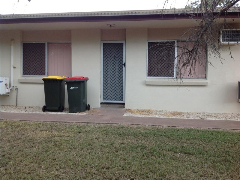 2/2 Morse Street, Emerald QLD 4720