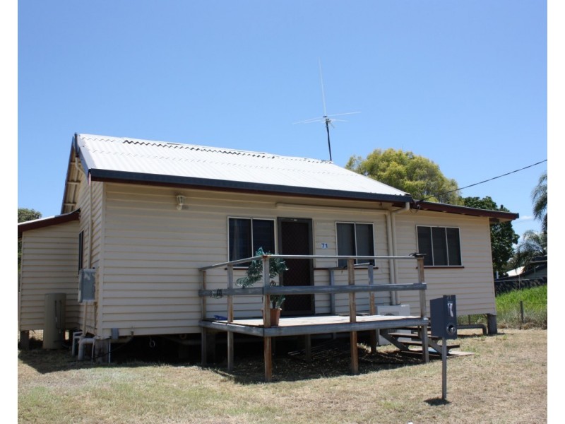 71 Ruby Street, Emerald QLD 4720