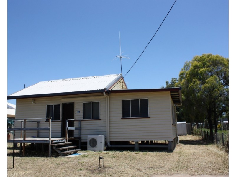 71 Ruby Street, Emerald QLD 4720