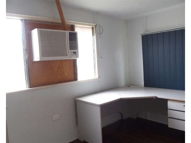 71 Ruby Street, Emerald QLD 4720
