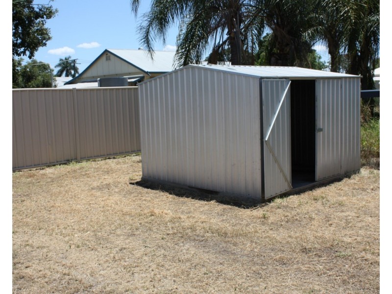 71 Ruby Street, Emerald QLD 4720