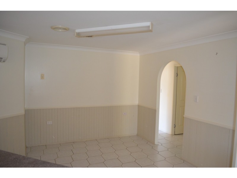 67 Staal Crescent, Emerald QLD 4720