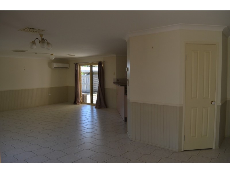 67 Staal Crescent, Emerald QLD 4720