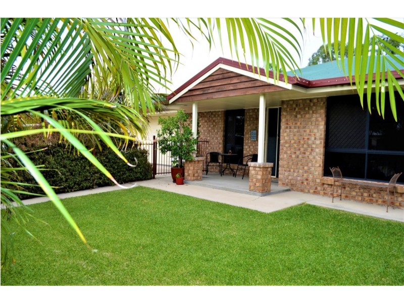 16 Forrest Lane, Emerald QLD 4720