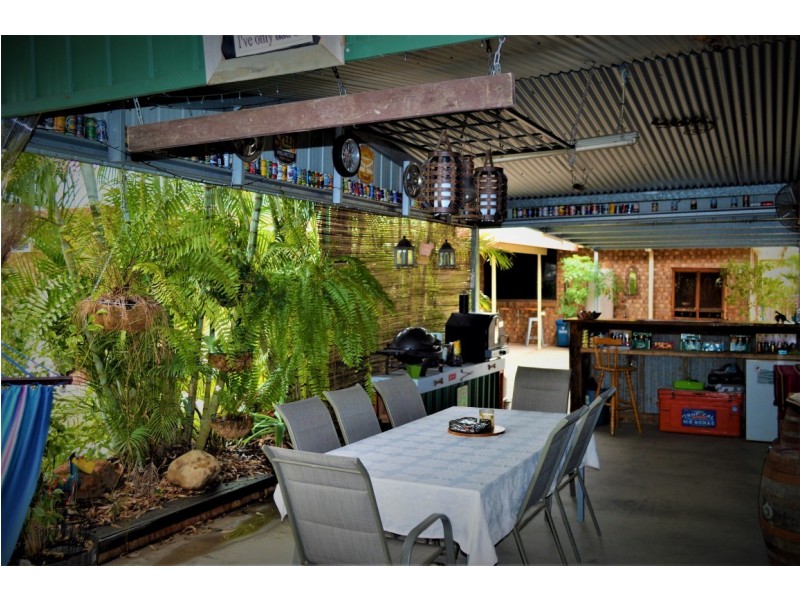 16 Forrest Lane, Emerald QLD 4720